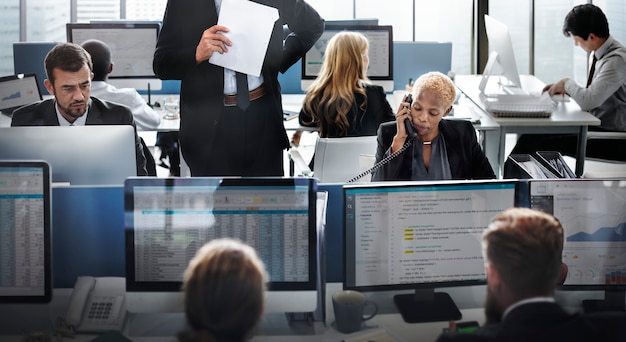 Journée chargée dans un bureau