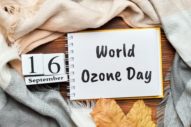 Journée mondiale de l'ozone avec décorations d'automne