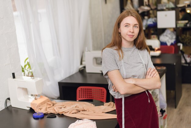 Une joyeuse couturière