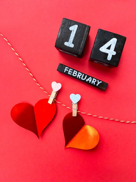 Joyeuse Saint Valentin 2021. Calendrier et coeurs