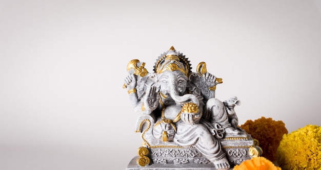 Joyeux festival de Ganesh Chaturthi statue de Lord Ganesha avec une belle texture