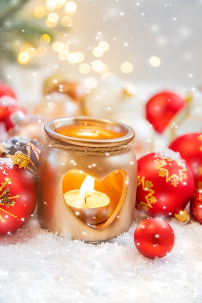 Joyeux Noël, fond de carte de voeux de vacances. Mise au point sélective. la nature.