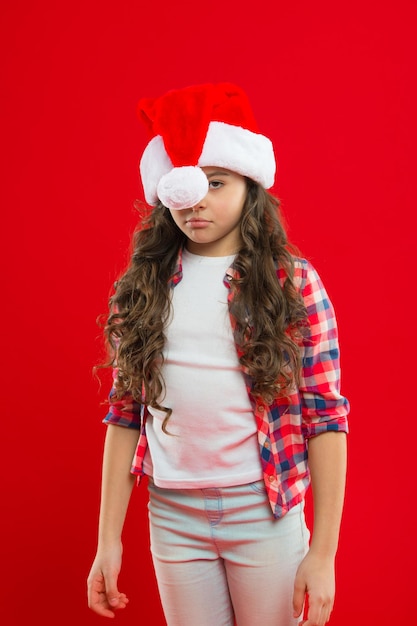 Joyeux Noël à vous Achats de Noël Petite fille enfant en bonnet de Noel Présent pour Noël Enfance Fête du Nouvel An Enfant du Père Noël Bonnes vacances d'hiver Petite fille soit heureuse