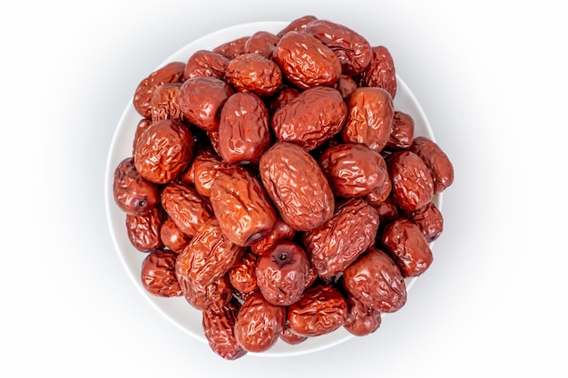 Jujube rouge sur fond blanc