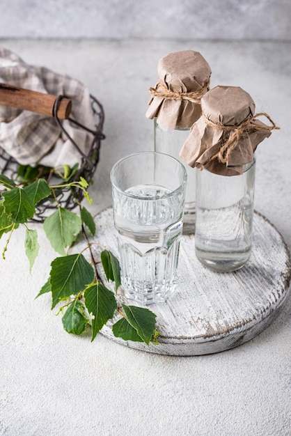 Jus de bouleau boisson printanière russe traditionnelle