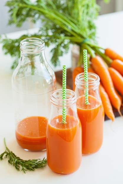 Jus de carotte frais et légumes