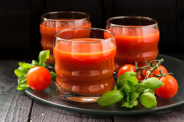 Jus de tomate au basilic