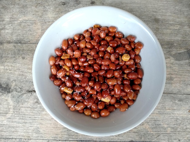 Kacang Tanah Goreng ou cacahuètes frites Cuisine culinaire indonésienne