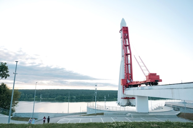 Kaluga Cosmonautics Museumpréparation pour l'ouverture du dôme du planétarium Rocket Vostok de 2e ligne Parc Tsiolkovsky devant la reconstruction du bâtiment 29 août 2022 Kaluga Russie