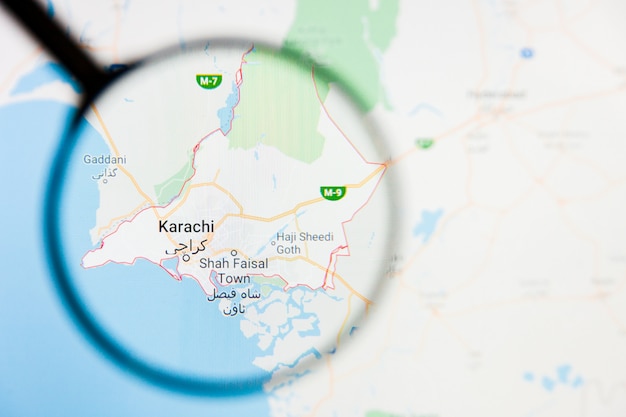 Karachi, Pakistan ville visualisation concept illustratif sur l'écran d'affichage à travers la loupe