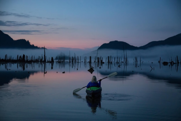 Kayak dans un lac