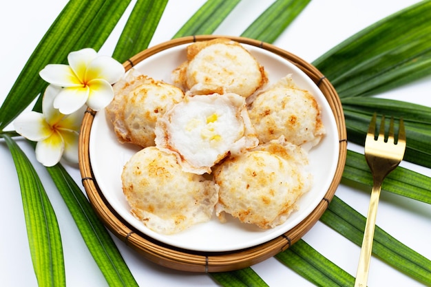 Khanom Krok Dessert thaïlandais au lait de coco Crêpe de riz à la noix de coco