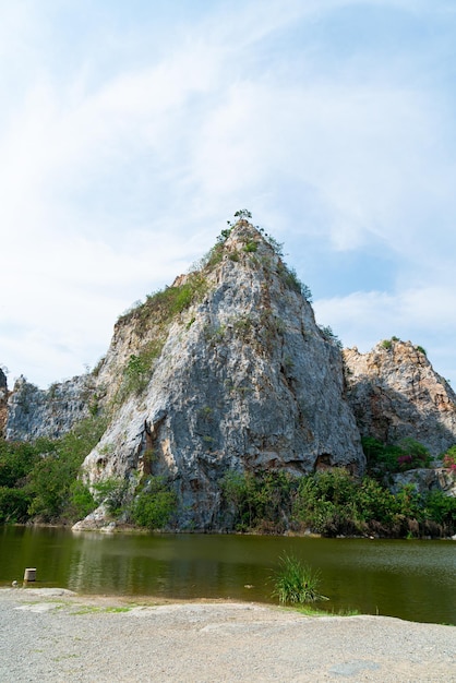 Khao Gnu Stone Park à Ratchaburi en Thaïlande