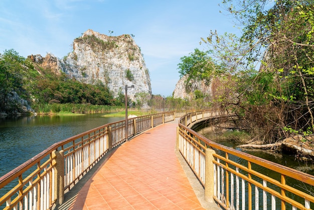 Khao Gnu Stone Park à Ratchaburi en Thaïlande