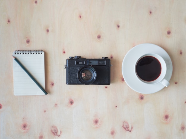 kit de voyage sur une table