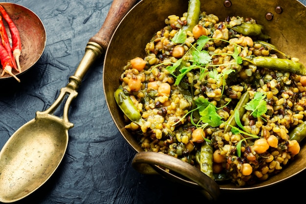 Kitchari, un plat végétarien épicé