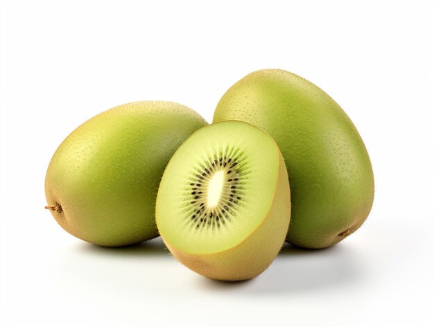 Un kiwi frais sur un fond blanc