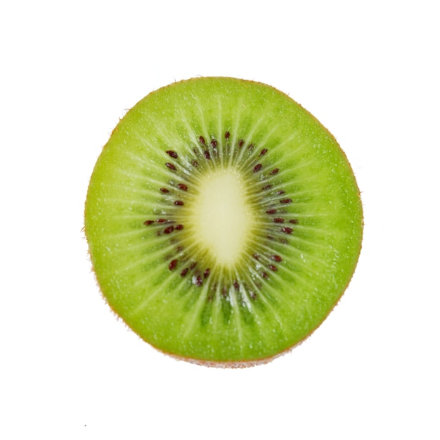 Kiwi frais isolé sur fond blanc