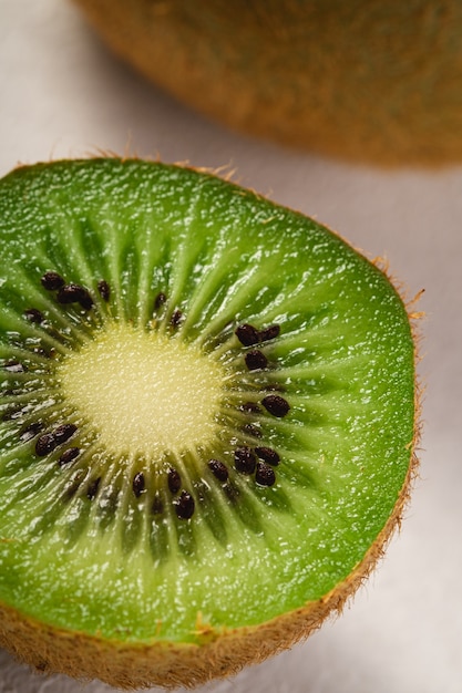 Kiwis, moitié, coupé