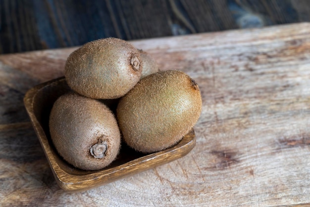 Kiwis mûrs pour la nutrition se bouchent