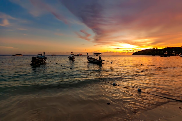 Koh Lipe Thaïlande au coucher du soleil
