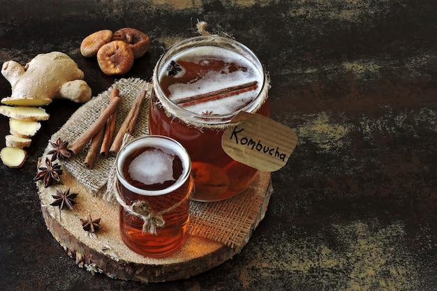 Kombucha de boisson fermentée saine