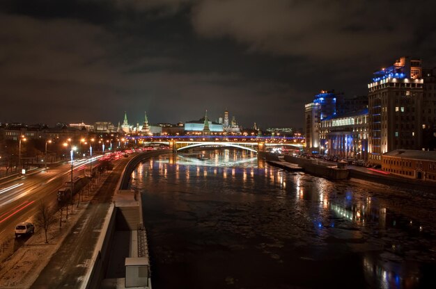 Le Kremlin de Moscou la nuit