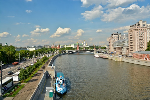 Kremlin de Moscou et rivière de Moscou