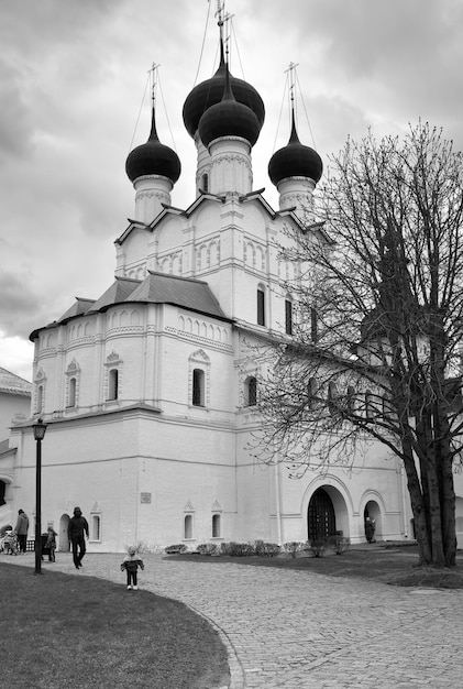 Le Kremlin de Rostov en pierre blanche