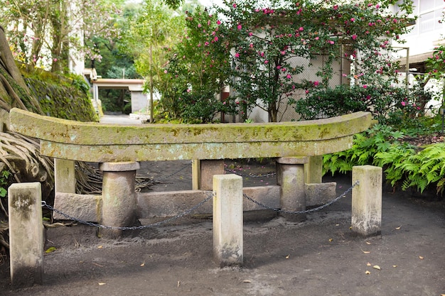 Kurojin enterré torii