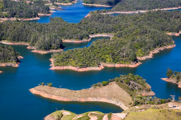 Lac Guatape à Antioquia, Colombie