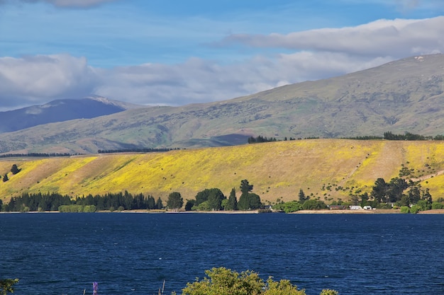 Lac de l'île du Sud en Nouvelle-Zélande