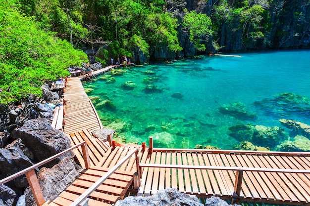 Lac Kayangan dans l'île de Coron aux Philippines