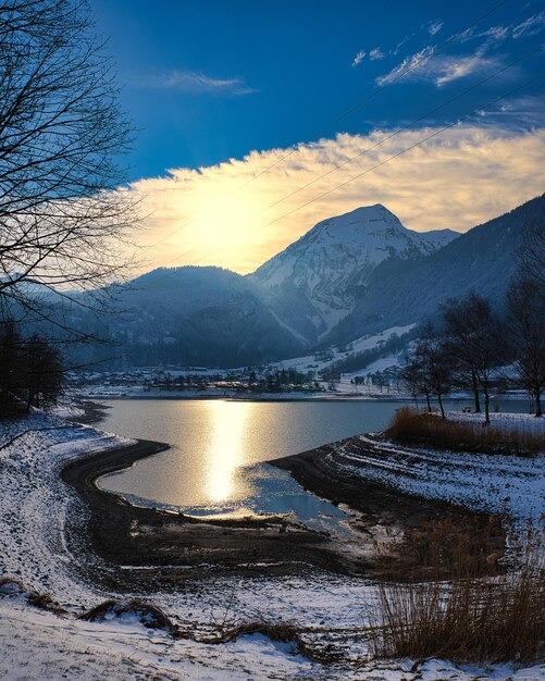 Photo le lac de lungern