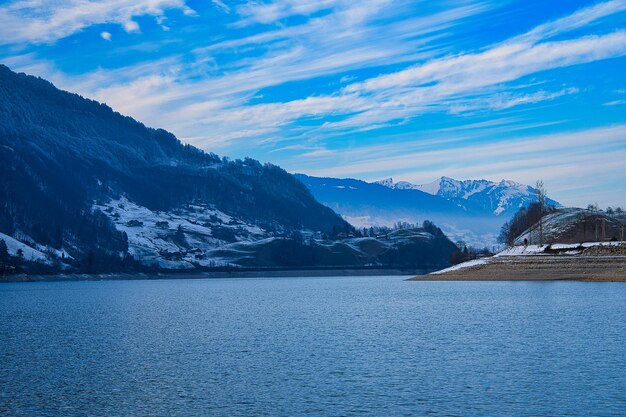 Photo le lac de lungern