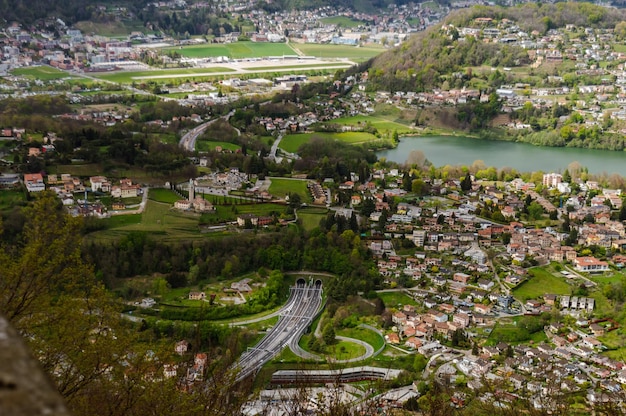 Lac de Muzzano dans la municipalité de Sorengo dans le district de Lugano dans le canton du Ticin en Suisse