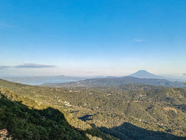 Photo le lac et le volcan