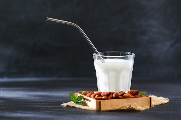 Lait d'amande aux amandes alternative lait pour végétariens