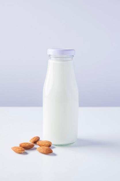 Lait d'amande en bouteille