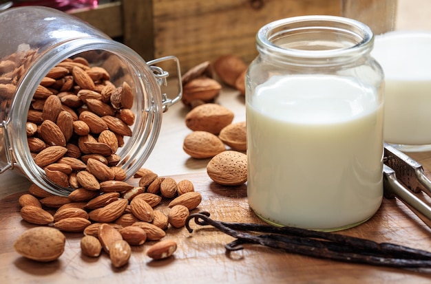 Lait végétalien d'amandes