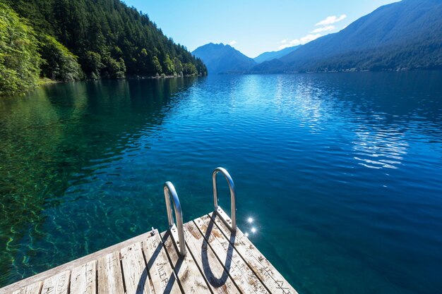 Lake Crescent au parc national Olympic, Washington, États-Unis