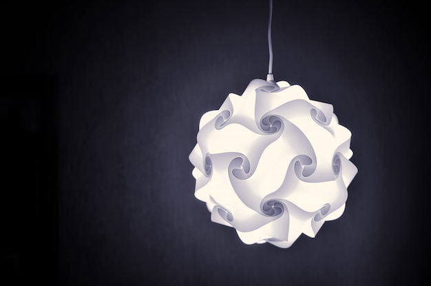 Lampe design moderne sombre