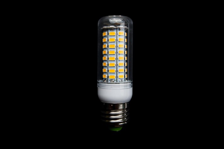 Photo lampe led sur fond noir