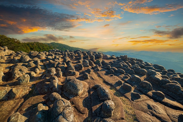 Lan Hin Pum, Thaïlande,pierre de roches sèches dans Lan Hin Pum, parc national de Phu Hin Rong Kla, Phitsanulok Pr