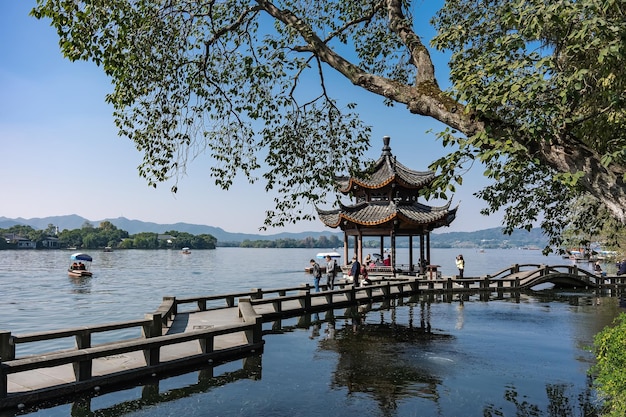 Photo landage de jardin de style chinois du lac ouest de hangzhou