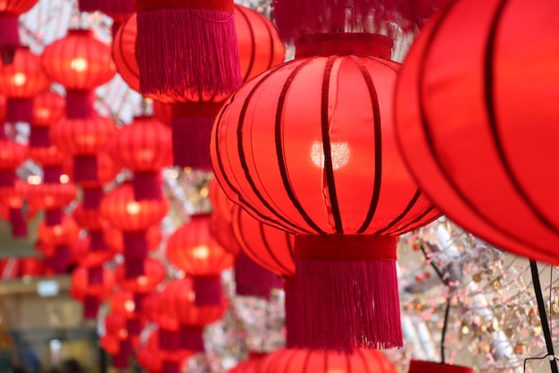 Lanterne chinoise Lanterne chinoise décorée près de la rue à China Town Nouvel An chinois