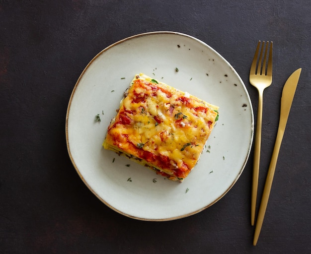 Lasagnes italiennes à la viande, au fromage et aux légumes Cuisine italienne