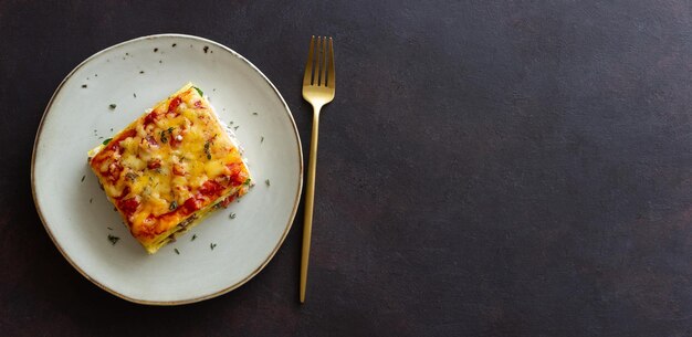 Lasagnes italiennes à la viande, au fromage et aux légumes Cuisine italienne