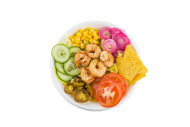 Légumes aux crevettes frites et nachos Vue de dessus isolée