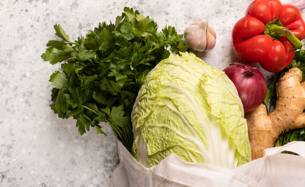 Légumes crus et régime végétarien